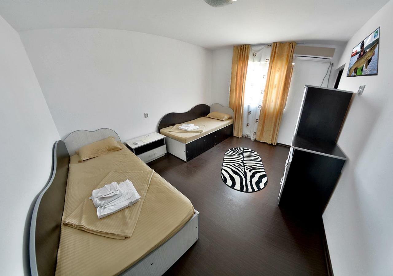 Casa Eric 호텔 Mila Douăzeci şi Trei 외부 사진